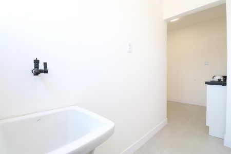 Apartamento à venda com 58m², 2 quartos e sem vagaCozinha e Área de Serviço