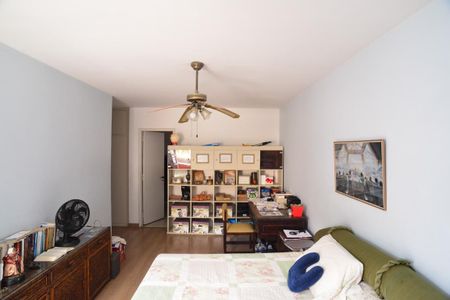 Apartamento à venda com 390m², 4 quartos e 2 vagasSuíte 2