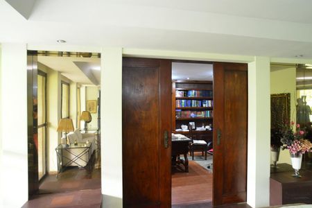 Apartamento à venda com 390m², 4 quartos e 2 vagasEscritório