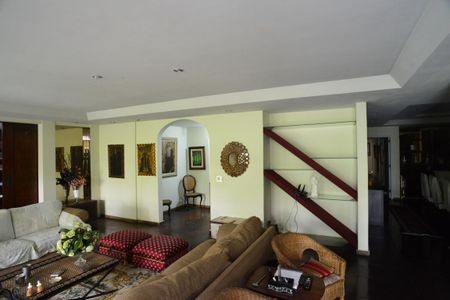 Apartamento à venda com 390m², 4 quartos e 2 vagasSala