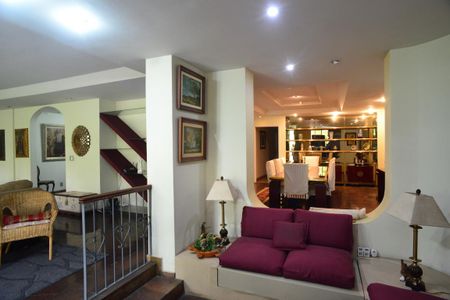 Apartamento à venda com 390m², 4 quartos e 2 vagasSala de TV