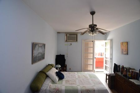 Apartamento à venda com 390m², 4 quartos e 2 vagasSuíte 2