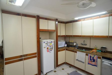 Apartamento à venda com 390m², 4 quartos e 2 vagasCozinha