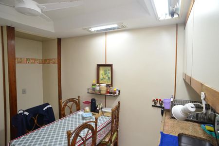 Apartamento à venda com 390m², 4 quartos e 2 vagasCozinha