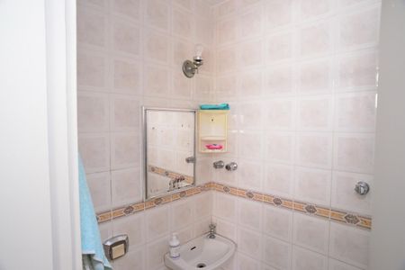 Apartamento à venda com 390m², 4 quartos e 2 vagasBanheiro de Serviço