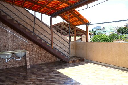 Casa para alugar com 249m², 3 quartos e 1 vagaVaranda