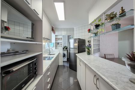 Apartamento à venda com 87m², 3 quartos e 2 vagasCozinha - Armários