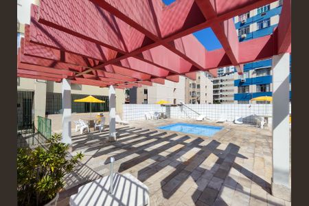 Apartamento à venda com 63m², 2 quartos e 1 vaga Apartamento à venda com 63m², 2 quartos e 1 vagaÁrea comum - Piscina