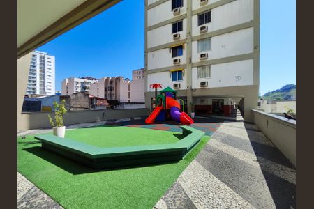 Apartamento à venda com 63m², 2 quartos e 1 vaga Apartamento à venda com 63m², 2 quartos e 1 vagaÁrea comum - Playground
