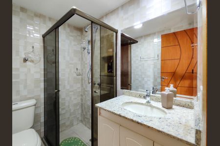 Apartamento à venda com 63m², 2 quartos e 1 vaga Apartamento à venda com 63m², 2 quartos e 1 vagaBanheiro Corredor