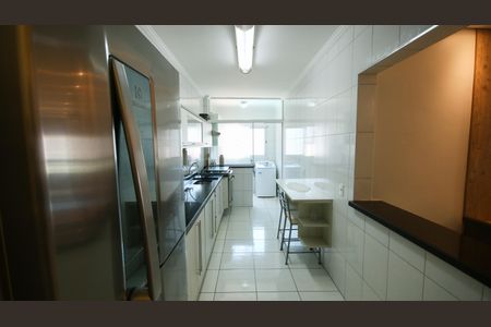 Apartamento para alugar com 110m², 3 quartos e 2 vagasCozinha