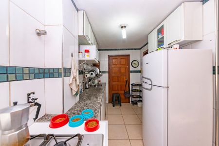 Apartamento à venda com 75m², 2 quartos e 1 vaga Apartamento à venda com 75m², 2 quartos e 1 vagaCozinha