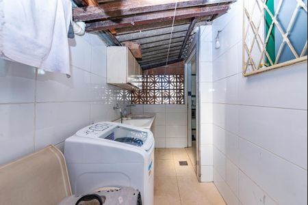 Apartamento à venda com 75m², 2 quartos e 1 vaga Apartamento à venda com 75m², 2 quartos e 1 vagaÁrea de Serviço