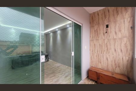Casa de condomínio para alugar com 100m², 3 quartos e 1 vaga Casa de condomínio para alugar com 100m², 3 quartos e 1 vagaSuíte