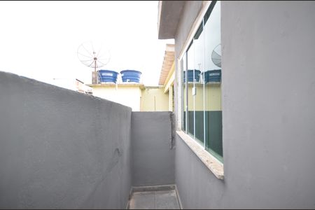 Casa de condomínio para alugar com 100m², 3 quartos e 1 vagaÁrea de Serviço