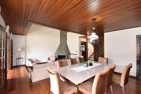 Sala 2 de casa para alugar com 6 quartos, 500m² em Jardim das Américas, Curitiba