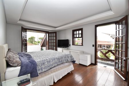 Casa para alugar com 500m², 6 quartos e 9 vagasSuíte