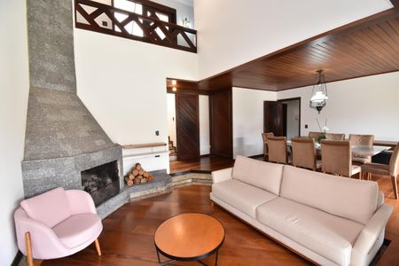 Casa para alugar com 500m², 6 quartos e 9 vagasSala 2