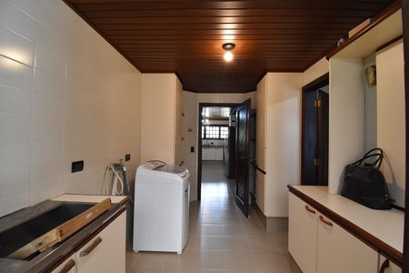 Casa para alugar com 500m², 6 quartos e 9 vagasÁrea de Serviço