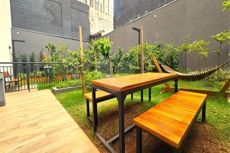 Apartamento à venda com 35m², 1 quarto e sem vaga