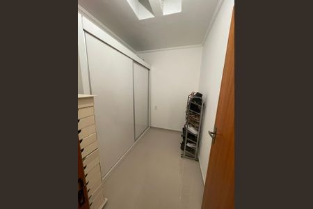 Casa à venda com 130m², 3 quartos e 2 vagas