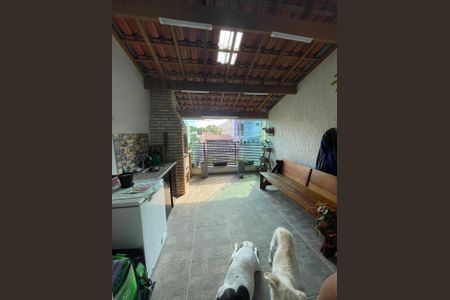 Casa à venda com 130m², 3 quartos e 2 vagas