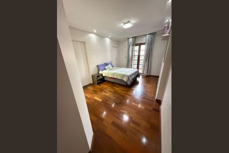 Casa à venda com 190m², 3 quartos e 3 vagas