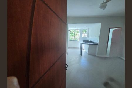 Apartamento à venda com 1 quarto, 28m² em Leme, Rio de Janeiro