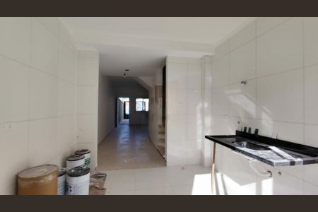 Casa à venda com 80m², 2 quartos e 2 vagas