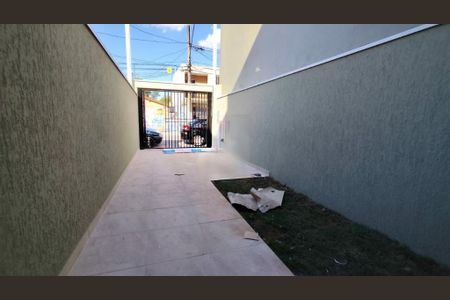 Casa à venda com 80m², 2 quartos e 2 vagas