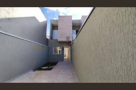 Casa à venda com 80m², 2 quartos e 2 vagas