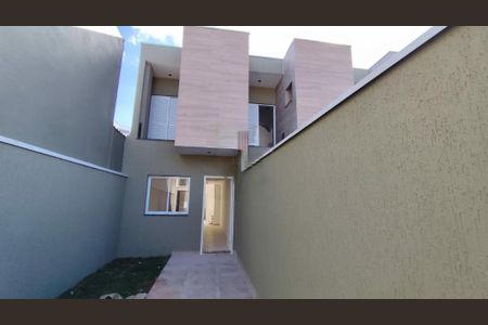 Casa à venda com 80m², 2 quartos e 2 vagas