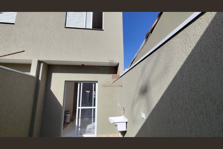 Casa à venda com 80m², 2 quartos e 2 vagas