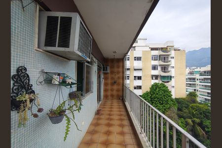 Apartamento para alugar com 92m², 2 quartos e 1 vaga Apartamento para alugar com 92m², 2 quartos e 1 vagaVaranda