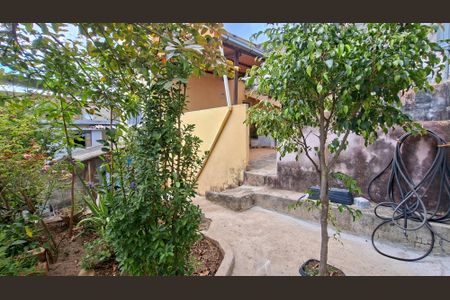 Casa à venda com 400m², 4 quartos e 1 vaga Casa à venda com 400m², 4 quartos e 1 vagaQuintal