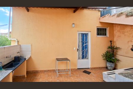 Casa à venda com 400m², 4 quartos e 1 vaga Casa à venda com 400m², 4 quartos e 1 vagaÁrea de Serviço 2