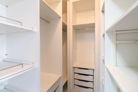 Apartamento para alugar com 74m², 2 quartos e 2 vagasCloset da suíte