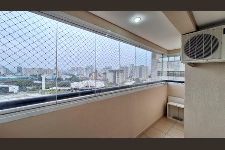 Apartamento para alugar com 74m², 2 quartos e 2 vagasVaranda