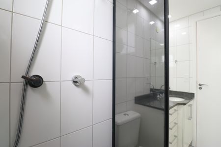 Apartamento para alugar com 74m², 2 quartos e 2 vagasBanheiro Social