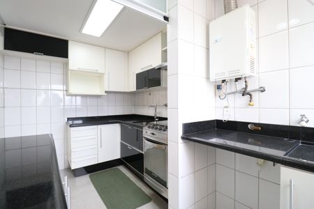 Apartamento para alugar com 74m², 2 quartos e 2 vagasCozinha e Área de Serviço