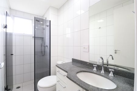 Apartamento para alugar com 74m², 2 quartos e 2 vagasBanheiro Social