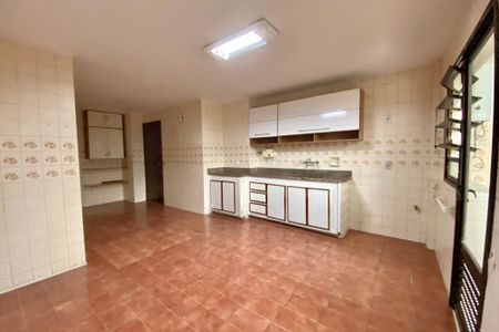 Apartamento para alugar com 220m², 3 quartos e 2 vagasCozinha
