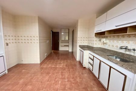 Apartamento para alugar com 220m², 3 quartos e 2 vagasCozinha