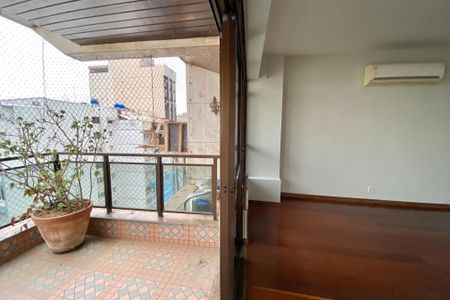 Apartamento para alugar com 220m², 3 quartos e 2 vagasVaranda sala