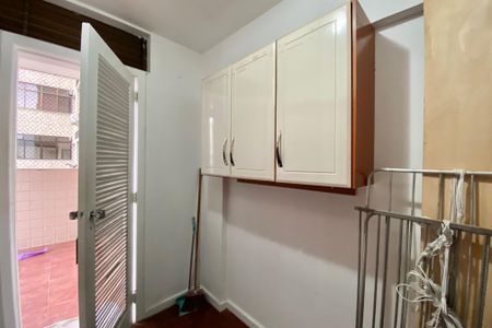 Apartamento para alugar com 220m², 3 quartos e 2 vagasQuarto de Serviço