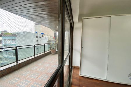 Apartamento para alugar com 220m², 3 quartos e 2 vagasQuarto 1