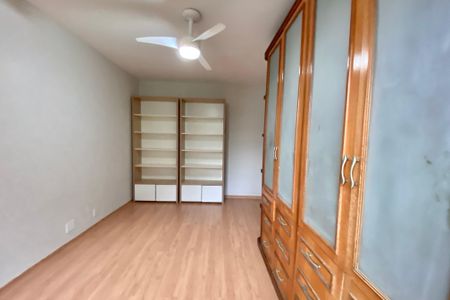 Apartamento para alugar com 220m², 3 quartos e 2 vagasQuarto 3