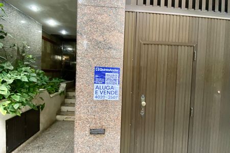 Apartamento para alugar com 220m², 3 quartos e 2 vagasPlaca