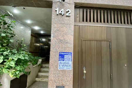 Apartamento para alugar com 220m², 3 quartos e 2 vagasPlaca