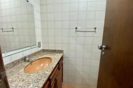 Apartamento para alugar com 220m², 3 quartos e 2 vagasLavabo
